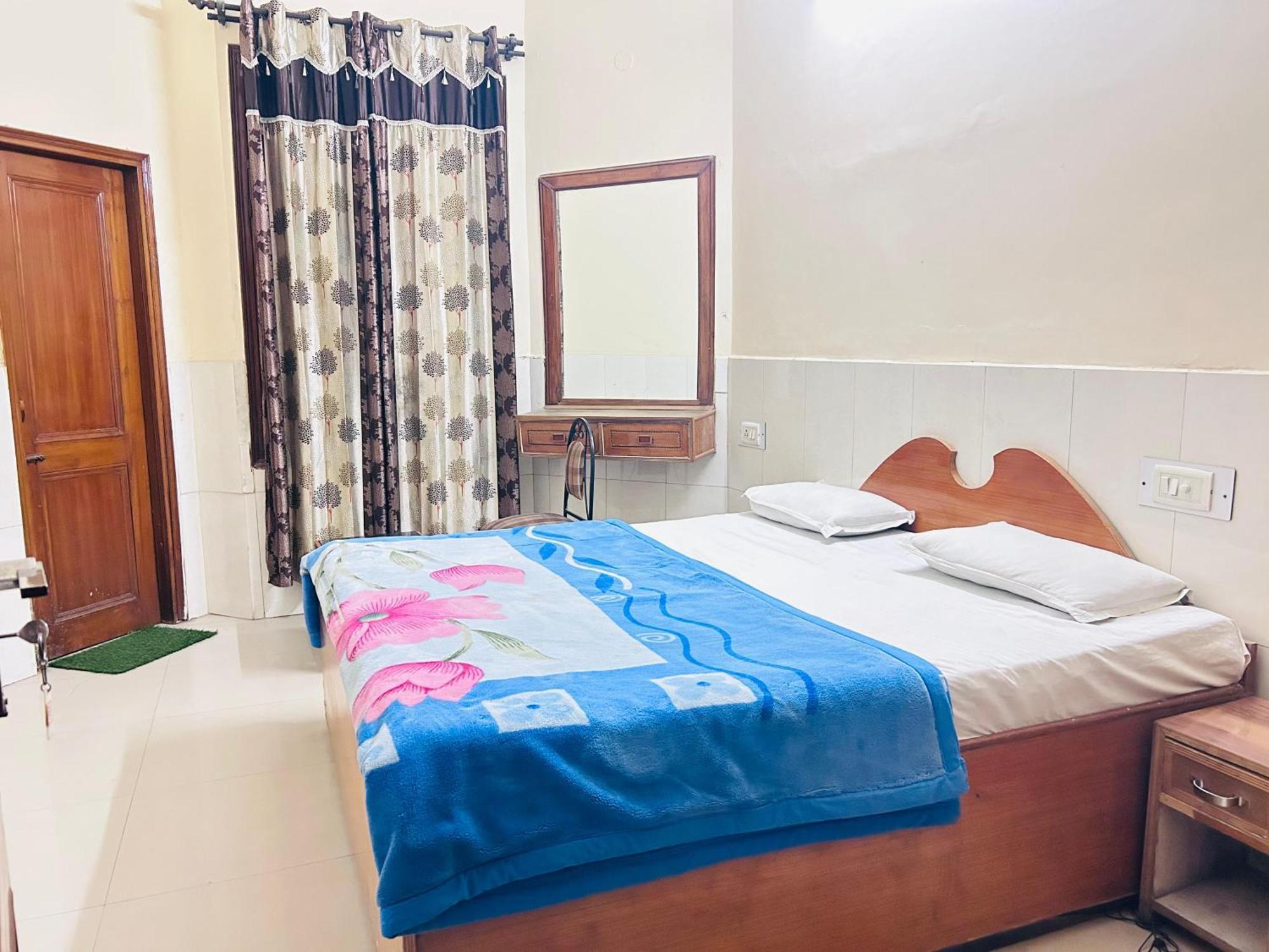Sunrise Hotel Jalandhar Extérieur photo